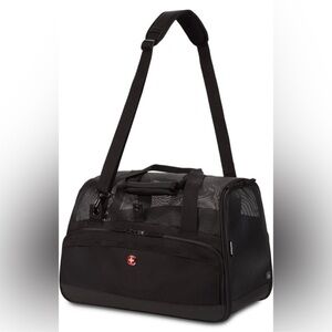 SwissGear 3320 Underseat Premium Pet Carrier, Black. New. With Tag